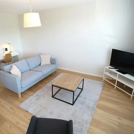 Spacious For 6 *