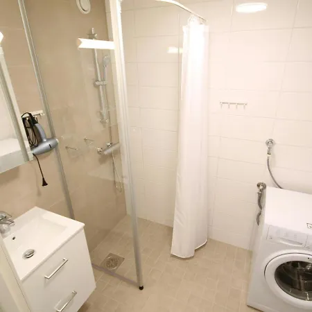 Spacious For 6 *